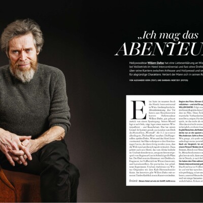 Willam Dafoe im Interview auf schwarzem Hintergrund Barbara Nidetzky Fotografin Fotoshooting Business Reportage